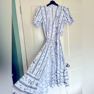 REFORMATION Veronika Dress White Blue Floral Midi Wrap
